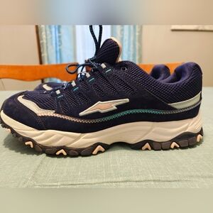 Women's Avia Elevate Athletic Sneaker Size 10 Memory Foam